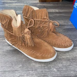 Moccasin booties
